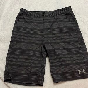 Under Armour button shorts size 12
